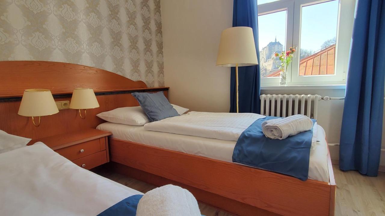UniqHotel Česky Šternberk Exterior foto